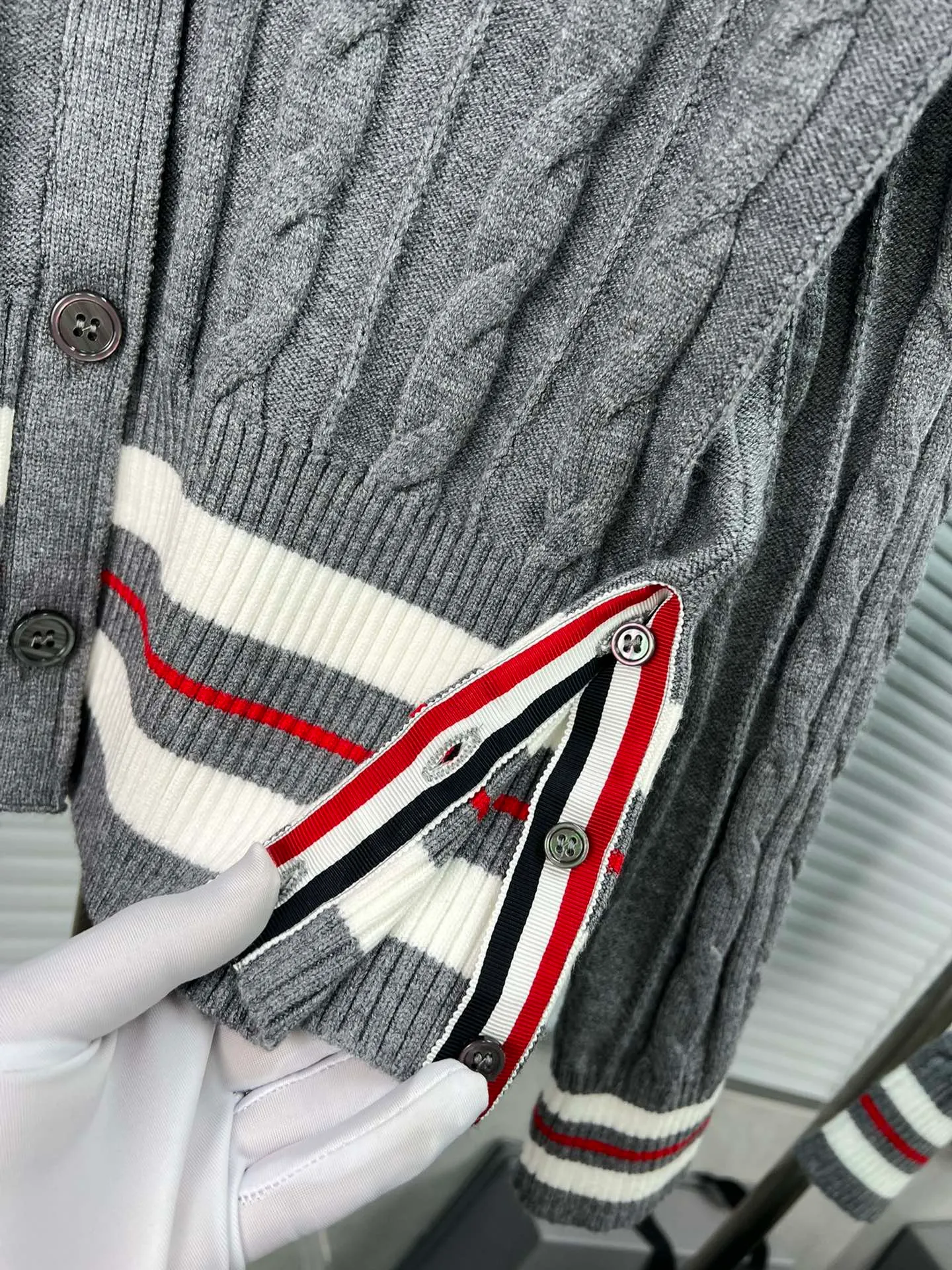 THOM BROWNE🇳🇱New Arrival STOLL 12 ， ， ，Classic ， ， 、Breathable， ， ， ：White Navy Blue Light Blue size: 0.1.2（S.M.L） ：